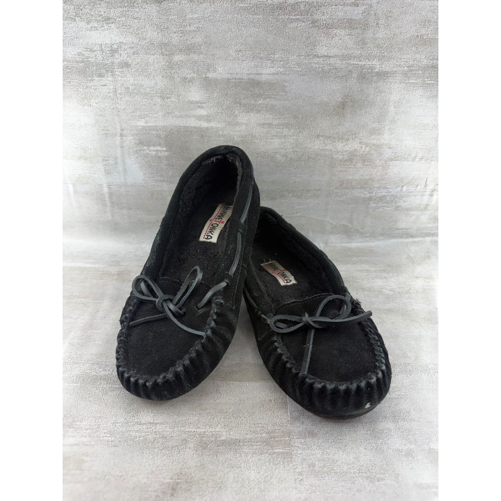 Minnetonka Cally 4039 Black Suede Faux Fur Lined Moccasin Slippers Women Sz 7